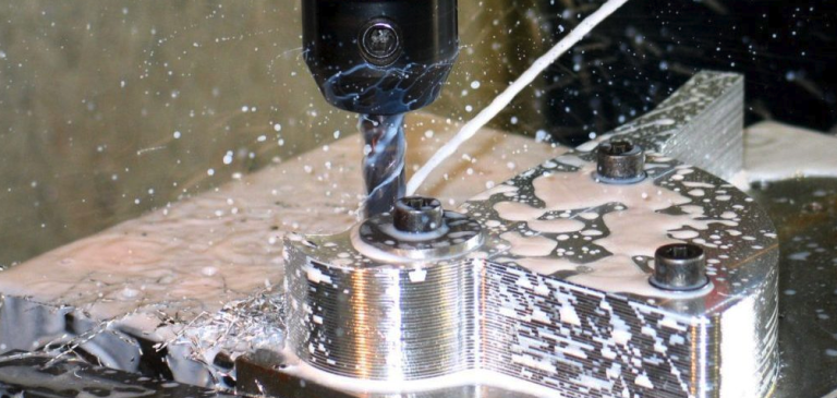 Turning, milling, drilling, sawing and wood processing applications